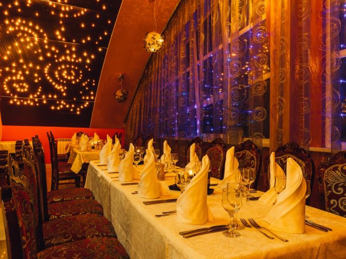 Ресторан и терраса Parkside Grill